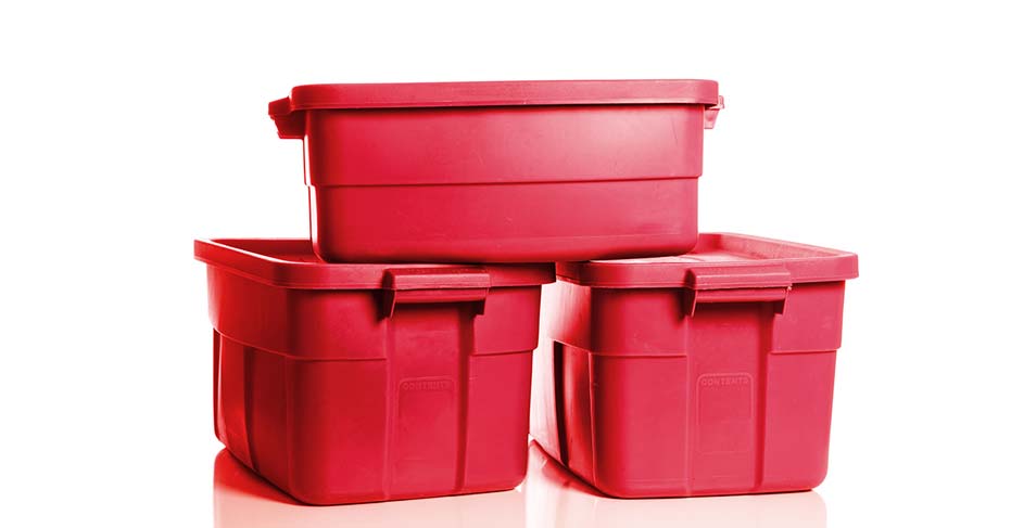 Are Plastic Bins or Cardboard Boxes Better for Moving?