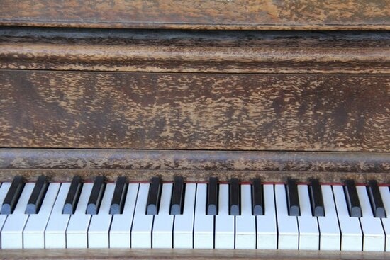 Old Piano